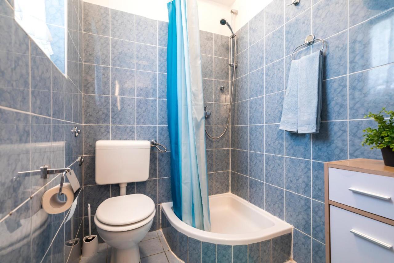 Apartment Muzic Mali Lošinj Exteriör bild