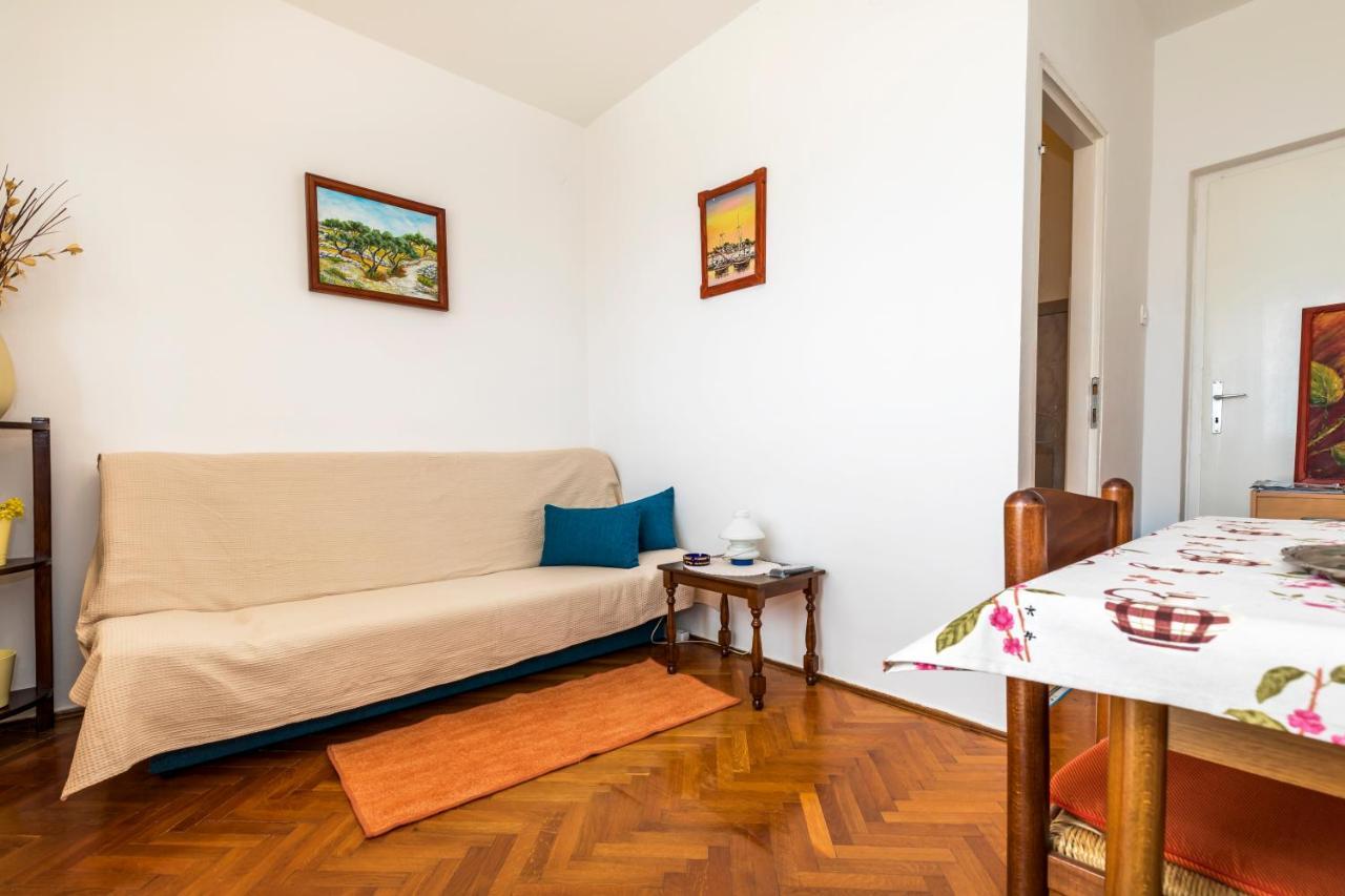 Apartment Muzic Mali Lošinj Exteriör bild