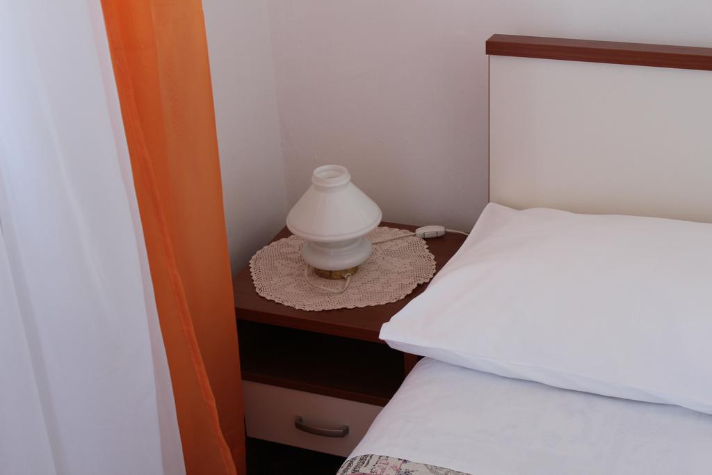 Apartment Muzic Mali Lošinj Rum bild