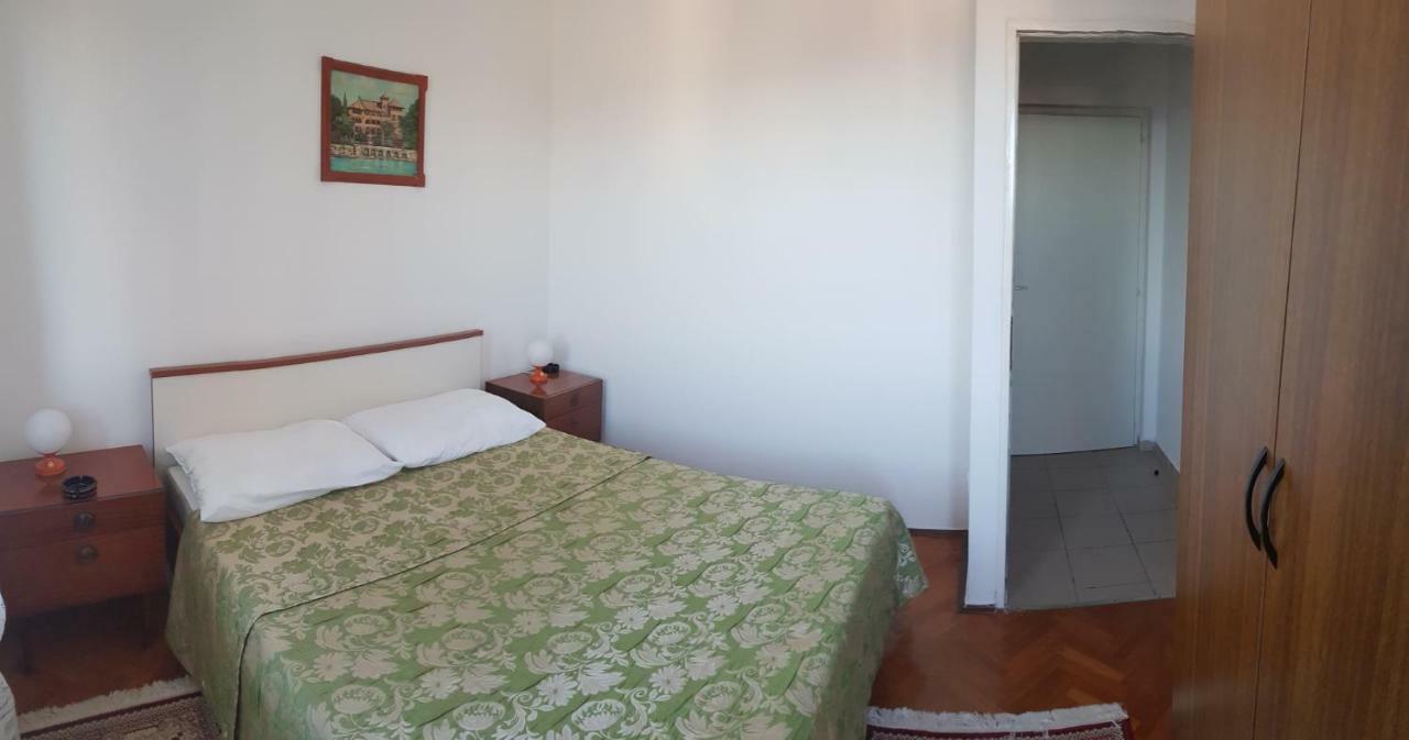 Apartment Muzic Mali Lošinj Exteriör bild