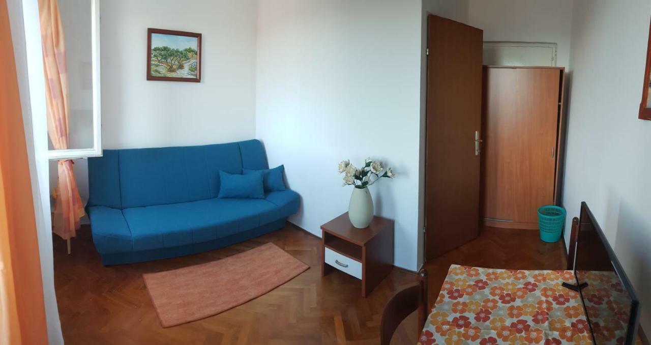 Apartment Muzic Mali Lošinj Exteriör bild