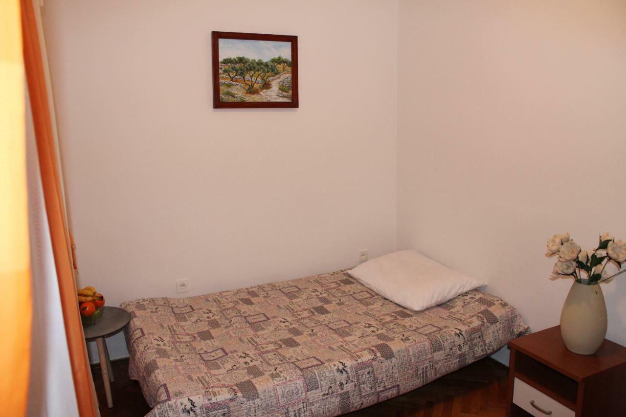 Apartment Muzic Mali Lošinj Exteriör bild